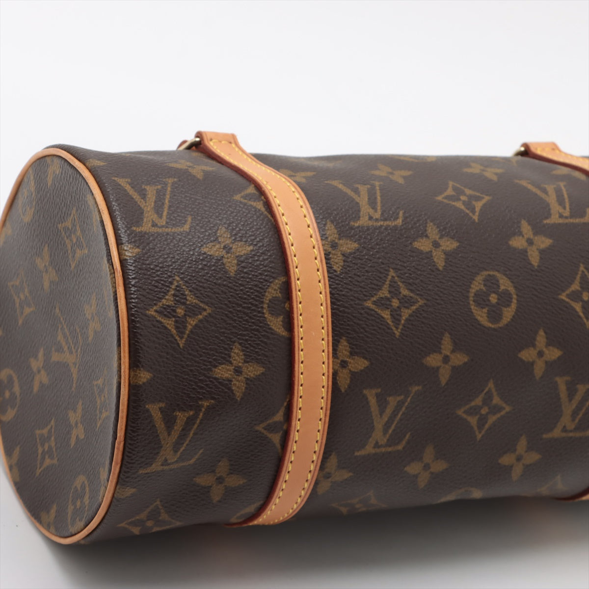 Louis Vuitton Monogram Papillon 26 M51386