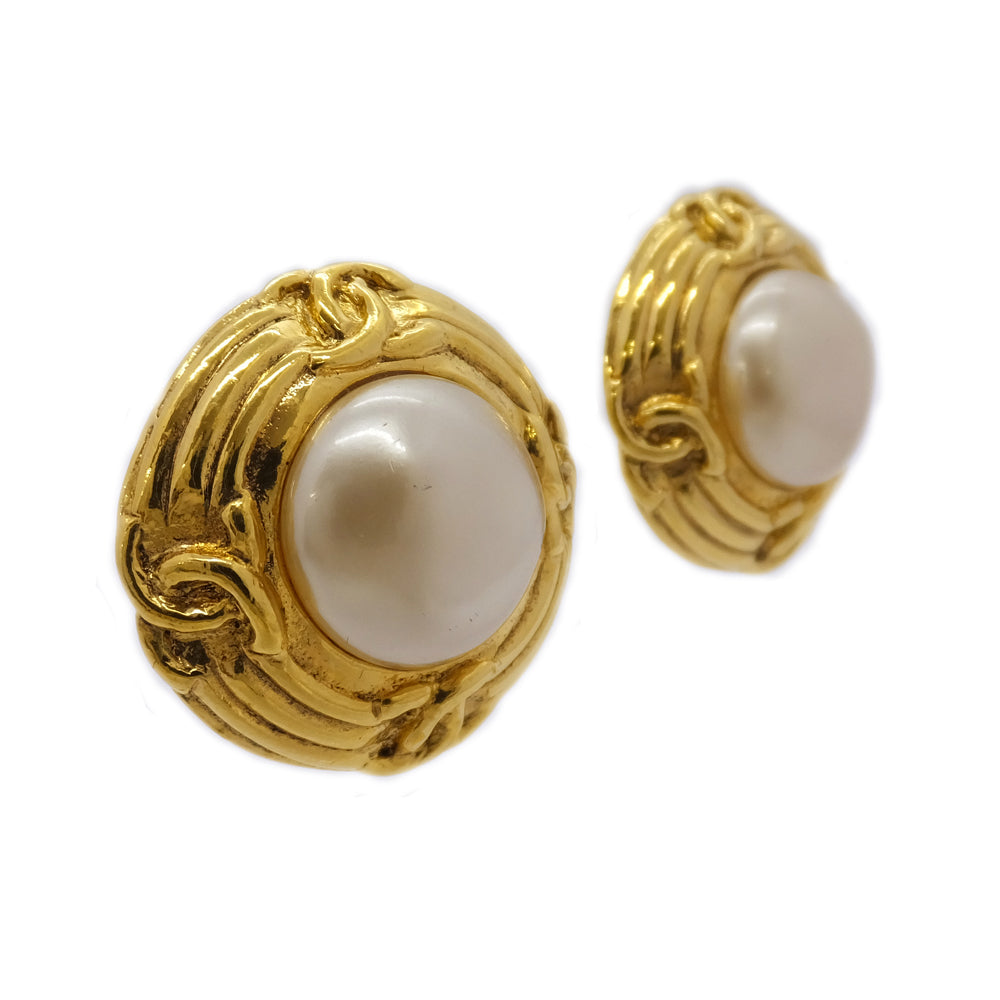 Chanel Earring 1 vs Coco G 93A Vintage Accessories Fashion  Small Earrings