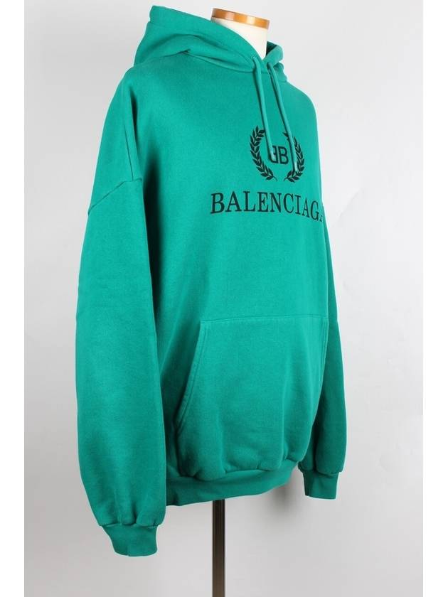 Luxury Balenciaga  Laurel hood M