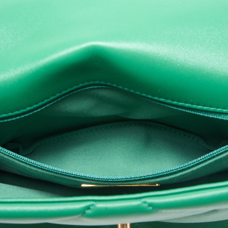 CHANEL 【CHANEL】 CHANEL 19 Matrasse 2w Chain Sder  Green (Gen  Silver Gold) Tote Bag  Start Bag  Bag Hybrid 【 Ship】 Netherlands Online