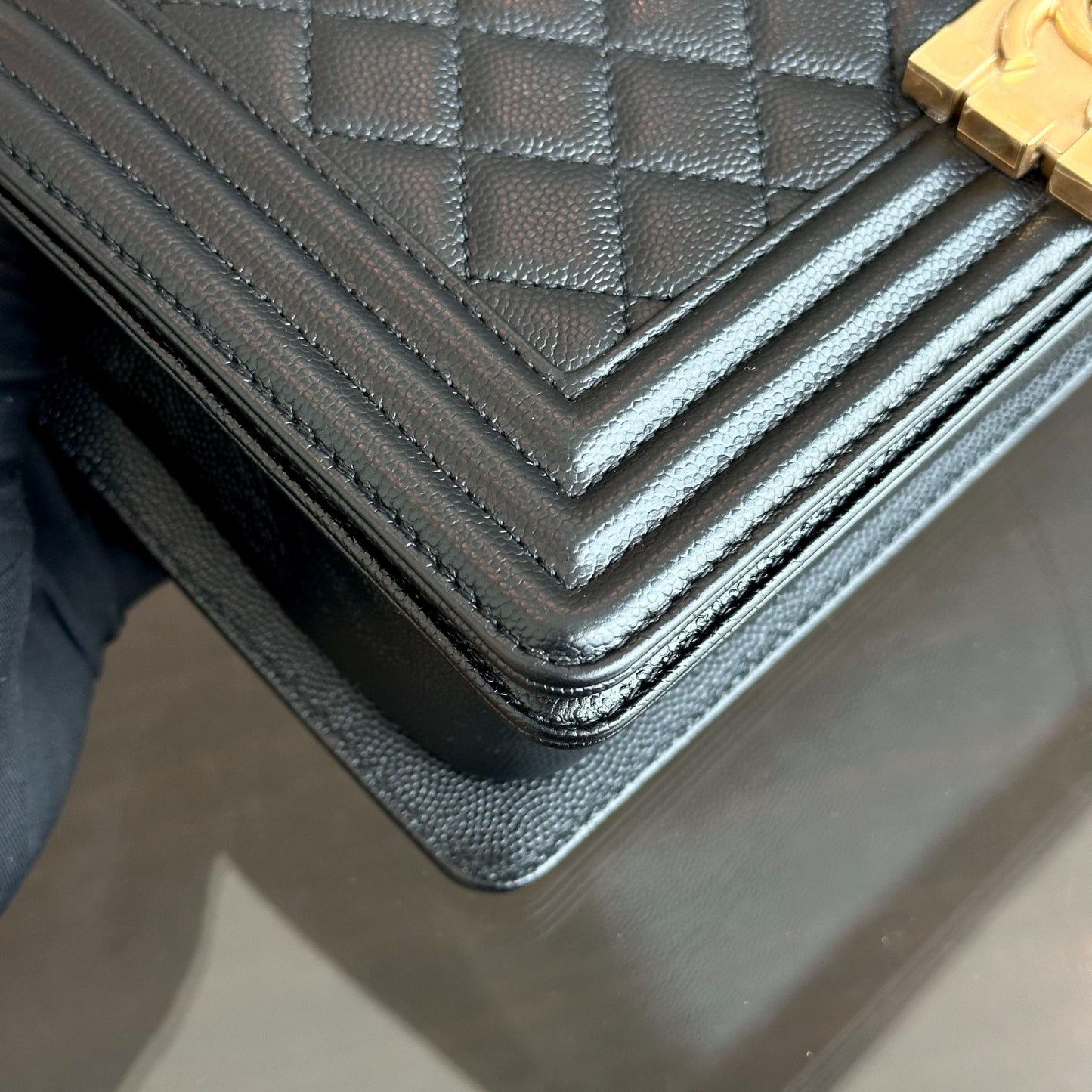 *Brand New, Full Set, Receipt* Caviar Old Medium 25CM Quilted Calfskin Leboy Black GHW No 28
