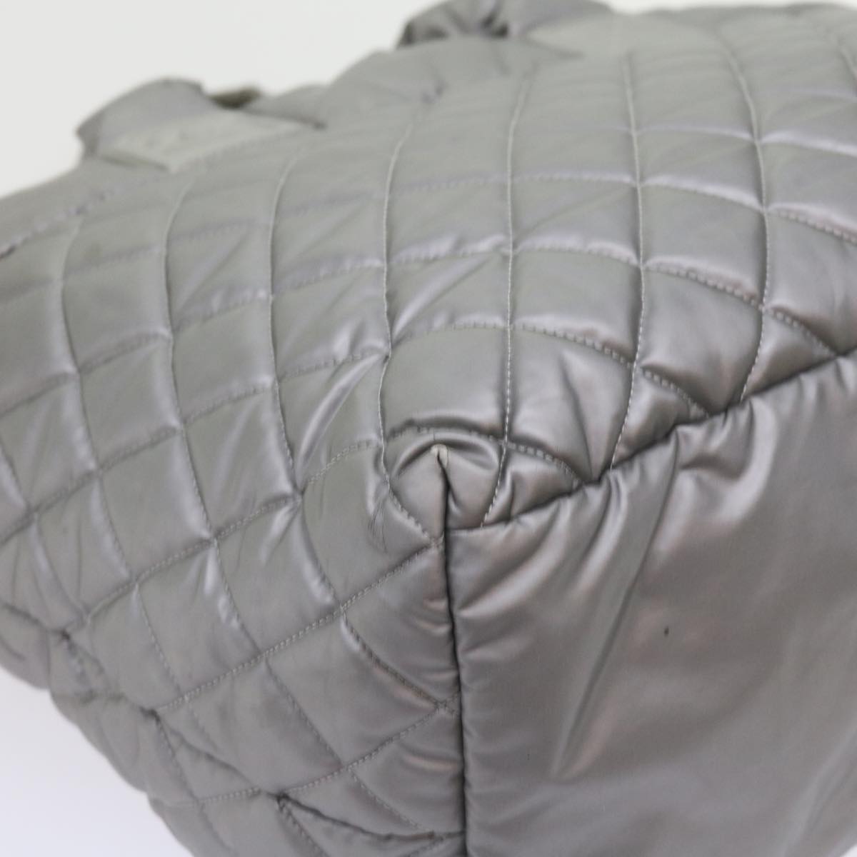 Top Quality Chanel Cococoon Hand Bag Patent leather Silver CC Auth bs10169