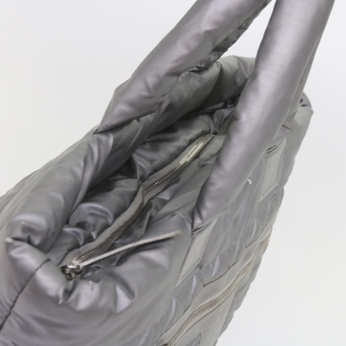 Top Quality Chanel Cococoon Hand Bag Patent leather Silver CC Auth bs10169
