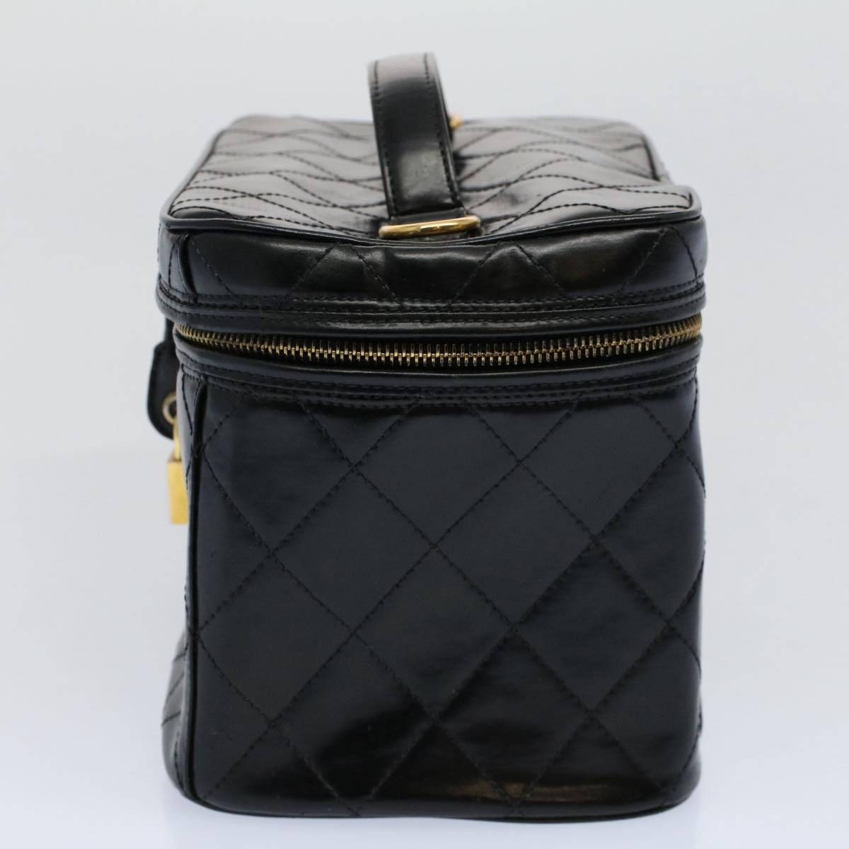 CHANEL Vanity Cosmetic Pouch Patent leather Black CC Auth bs10201