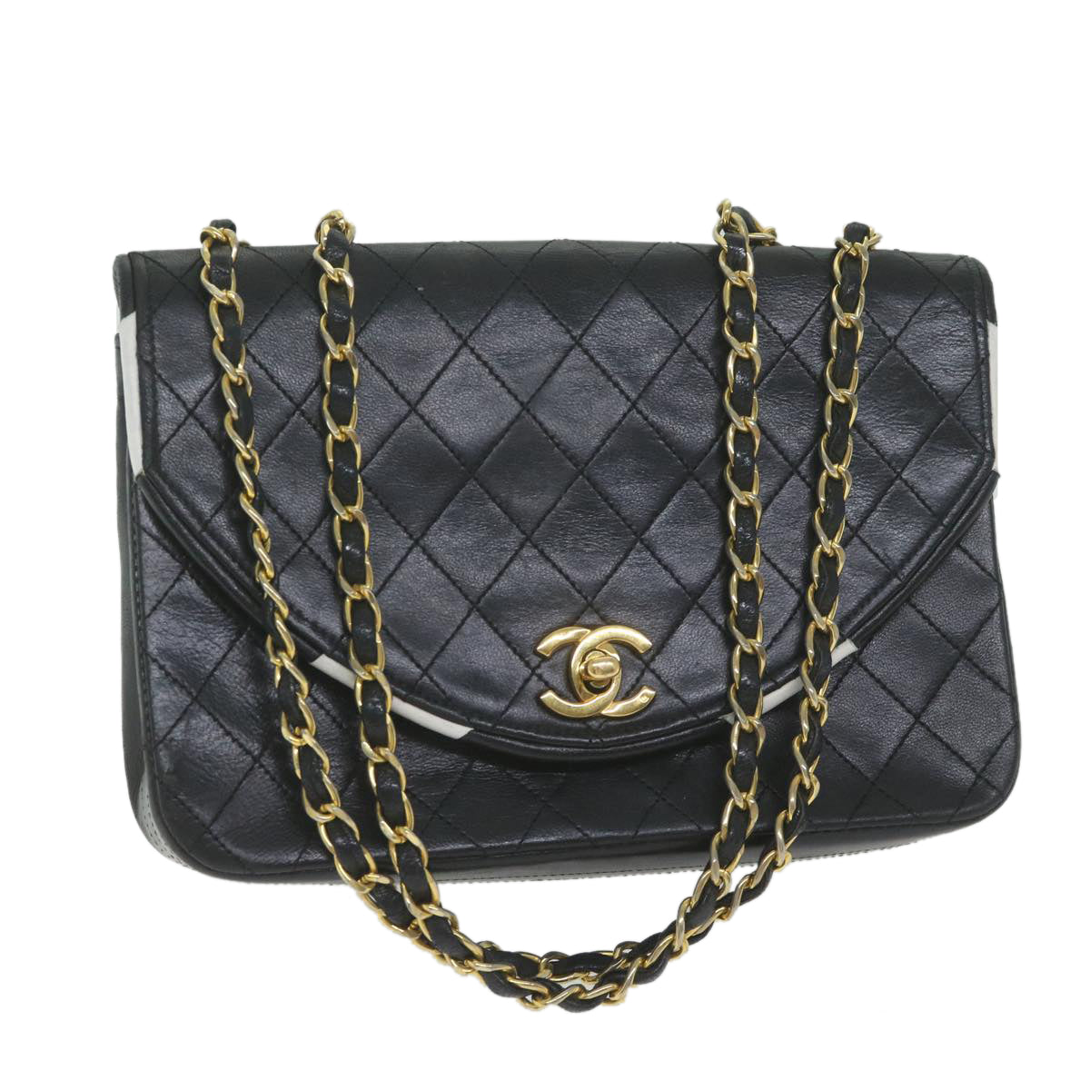 Top Quality Chanel Matelasse Chain Shoulder Bag Lamb Skin Black White CC Auth bs10325
