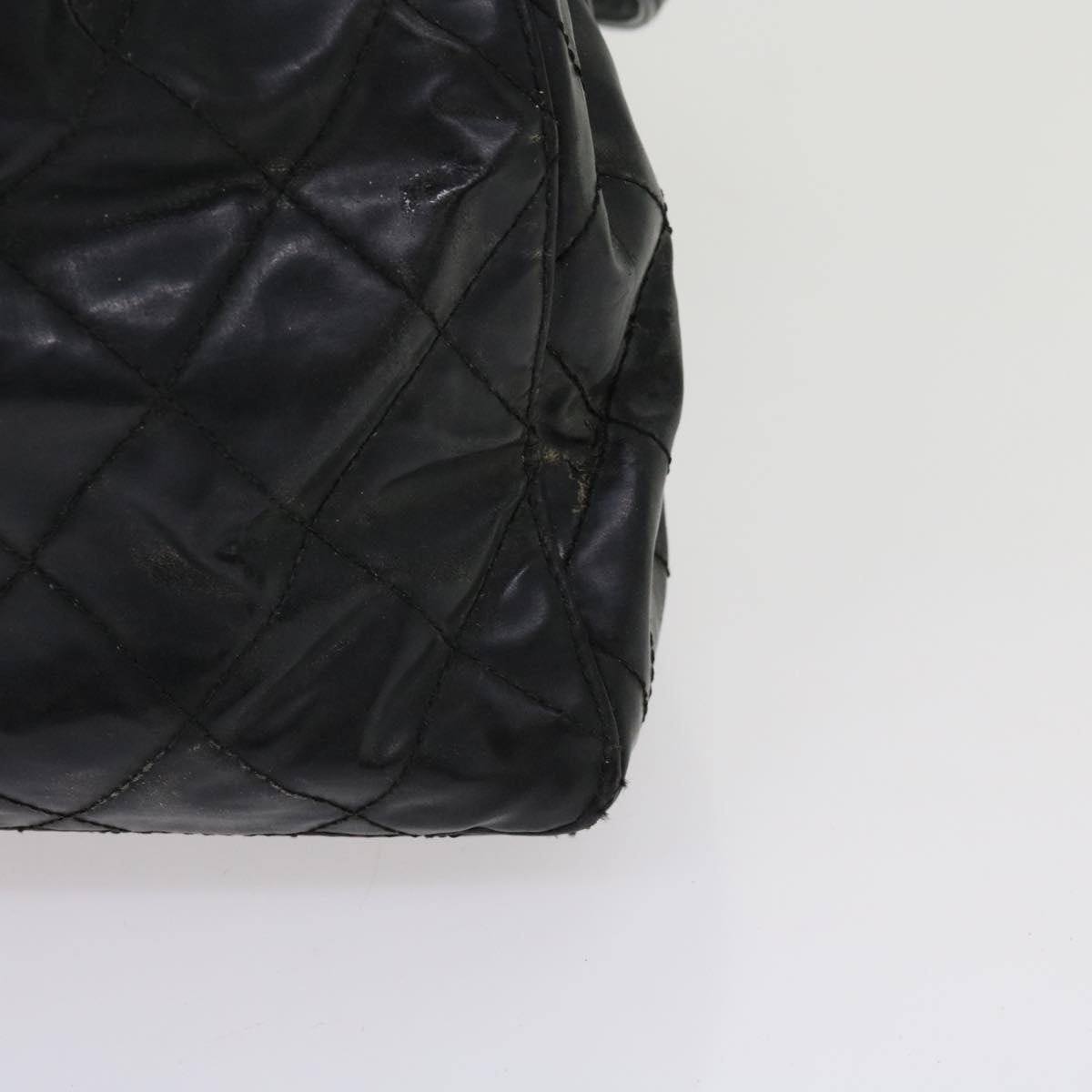 Top Quality Chanel Matelasse Shoulder Bag Patent leather Black CC Auth bs10560