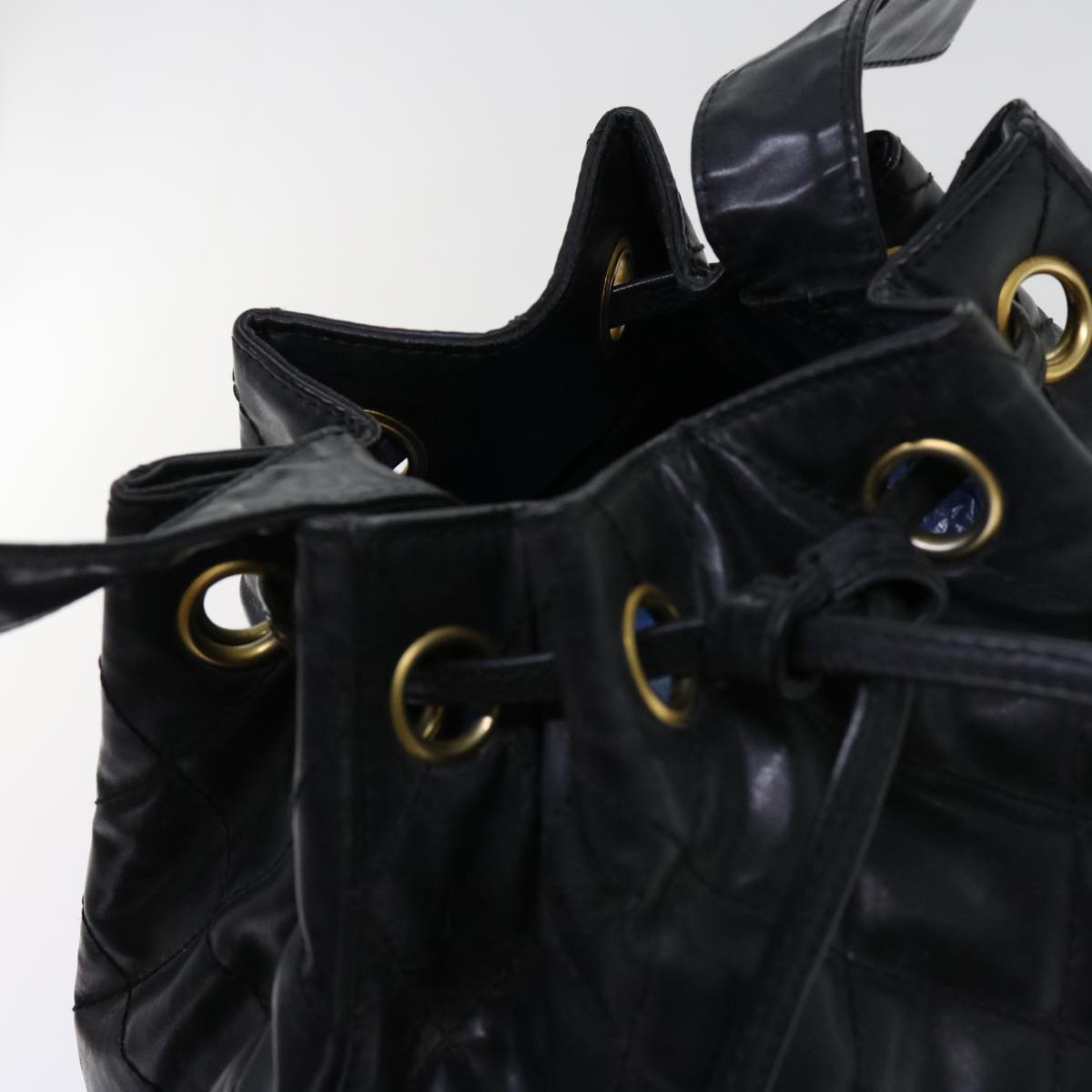 Top Quality Chanel Matelasse Shoulder Bag Patent leather Black CC Auth bs10560
