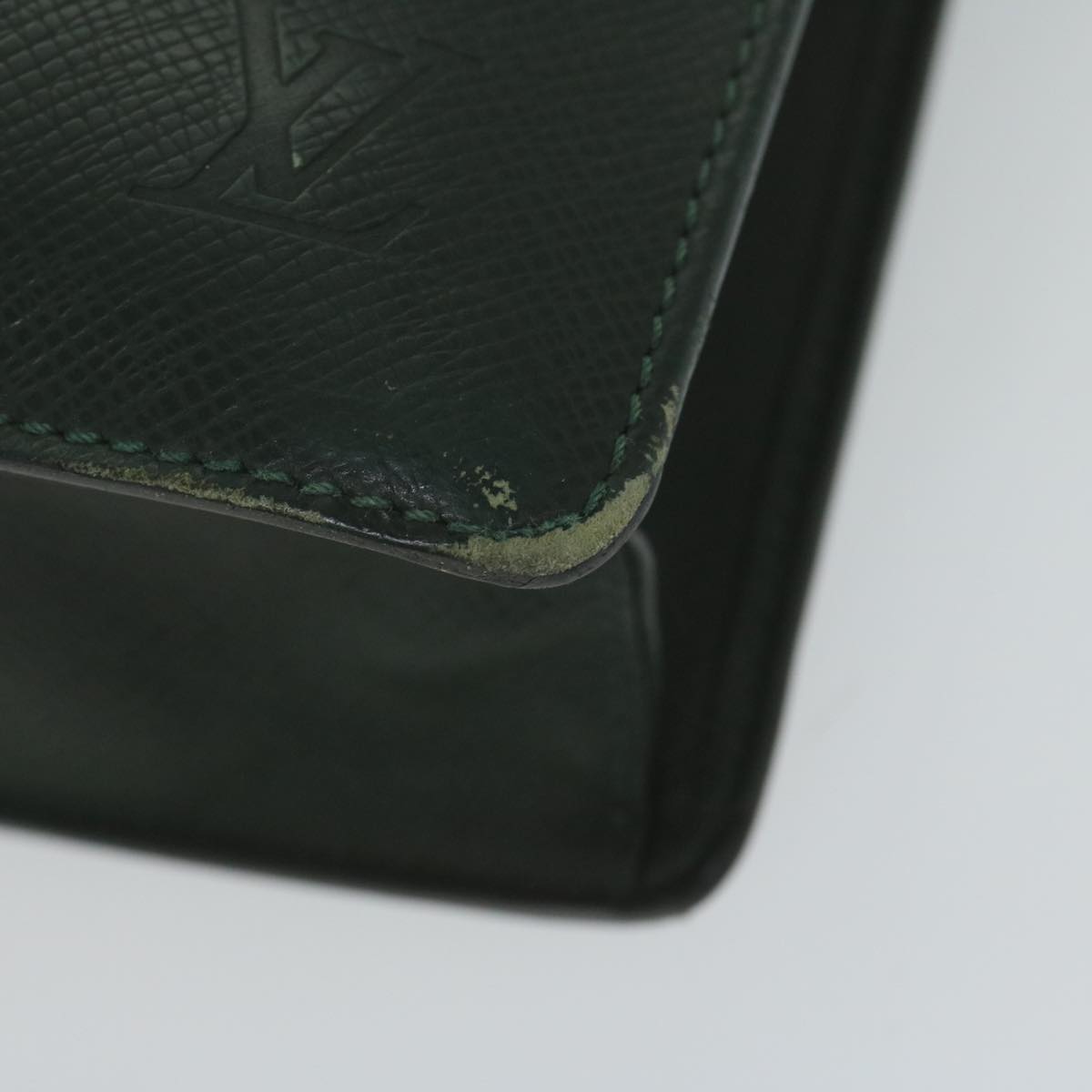 LOUIS VUITTON Taiga Porte Documents Angara Bag Epicea M30774 LV Auth bs11046