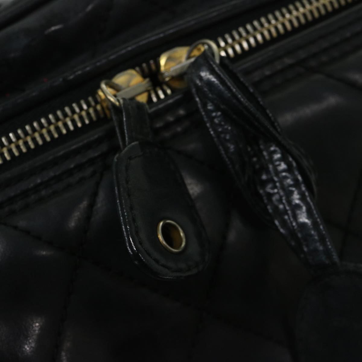 CHANEL Vanity Cosmetic Pouch Patent leather 2way Black CC Auth bs11283