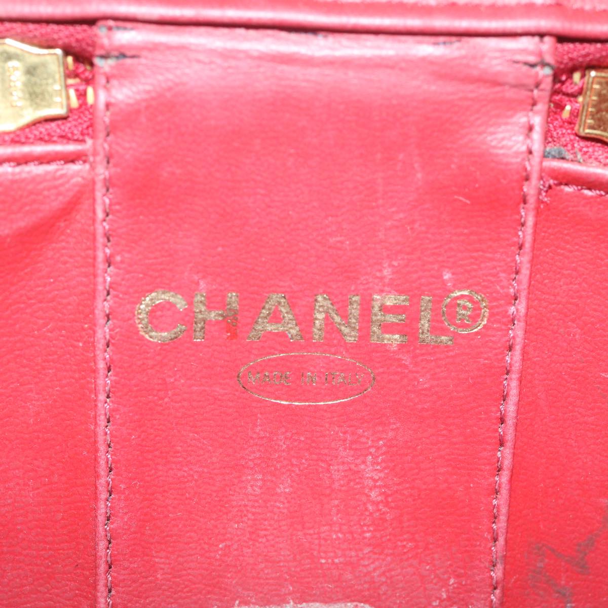 CHANEL Vanity Cosmetic Pouch Caviar Skin Red CC Auth bs11470