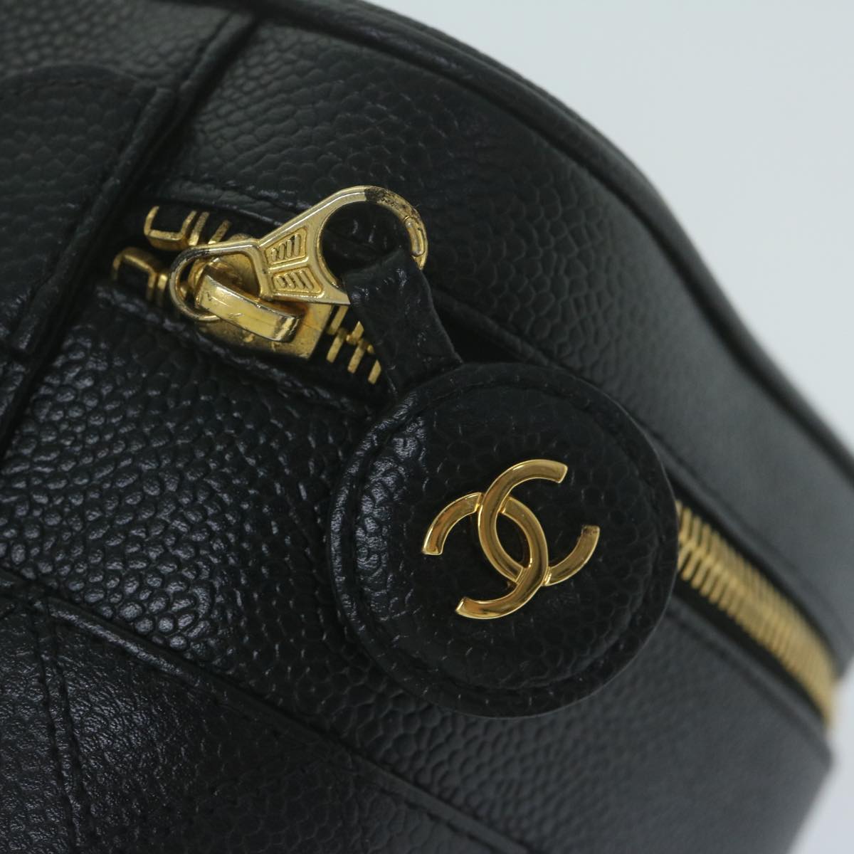 CHANEL Vanity Cosmetic Pouch Caviar Skin Black CC Auth bs11563
