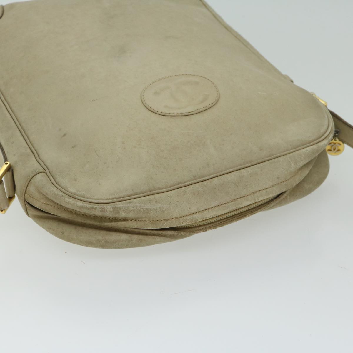 CHANEL Shoulder Bag Leather Beige CC Auth bs12353