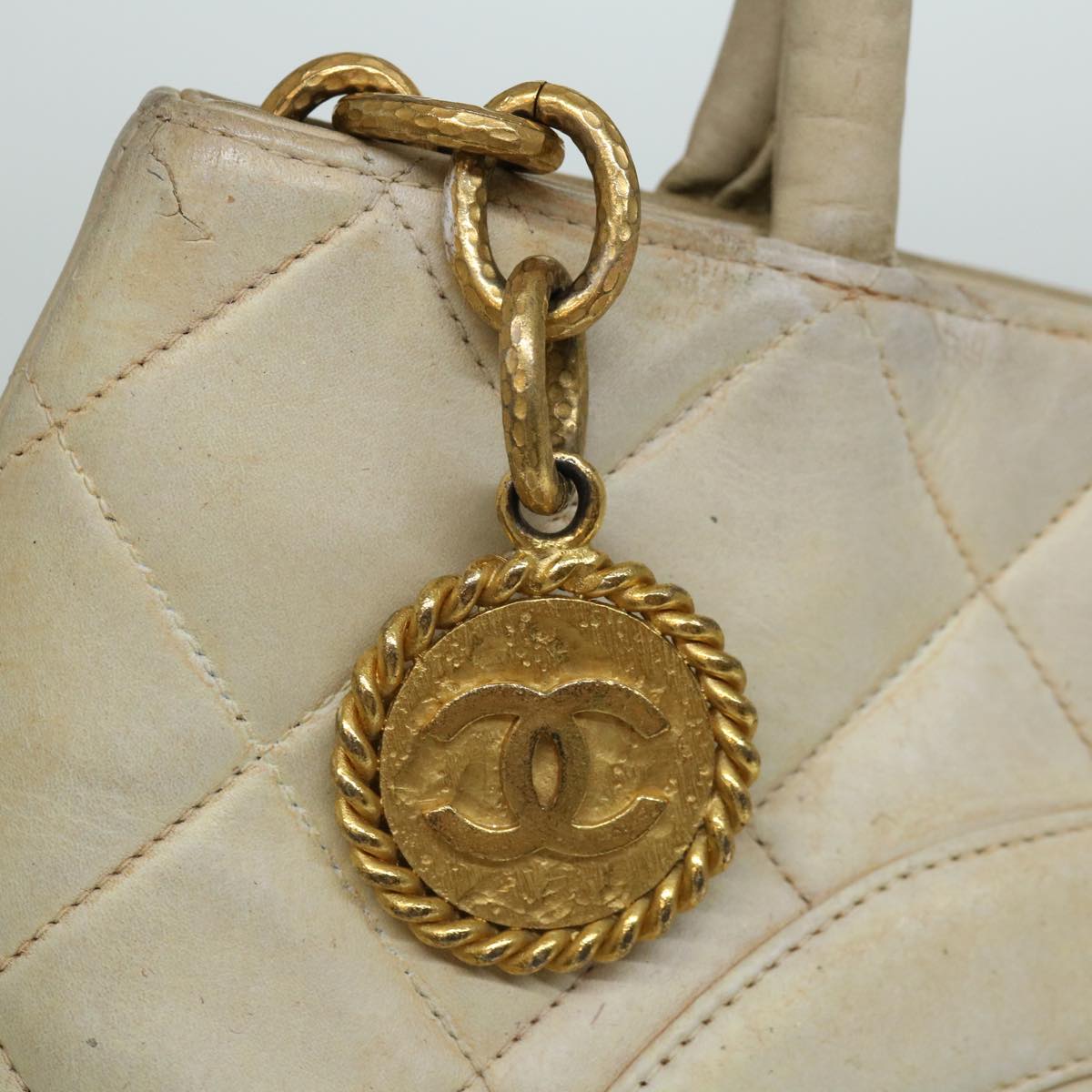 CHANEL Tote Bag Lamb Skin Beige CC Auth bs12535