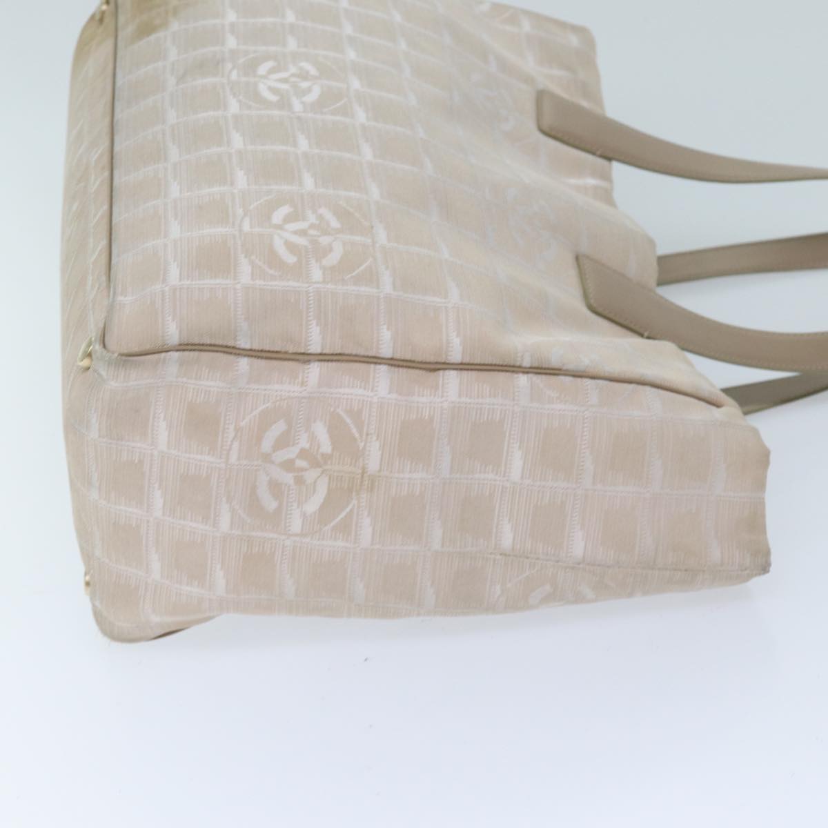 CHANEL New Travel Line Tote Bag Nylon Beige CC Auth bs13324
