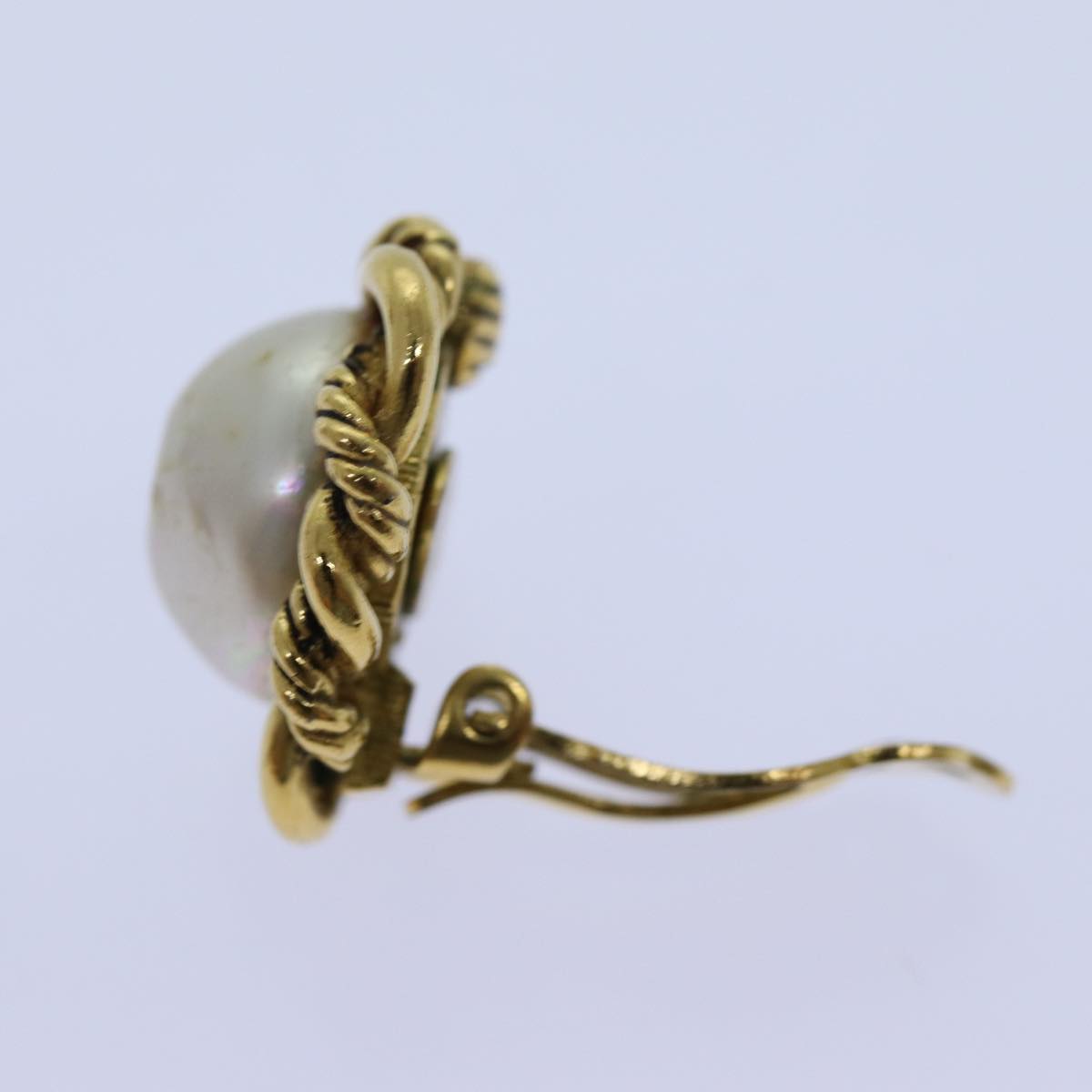 Top Quality Chanel Pearl Earring metal Gold CC Auth bs13495