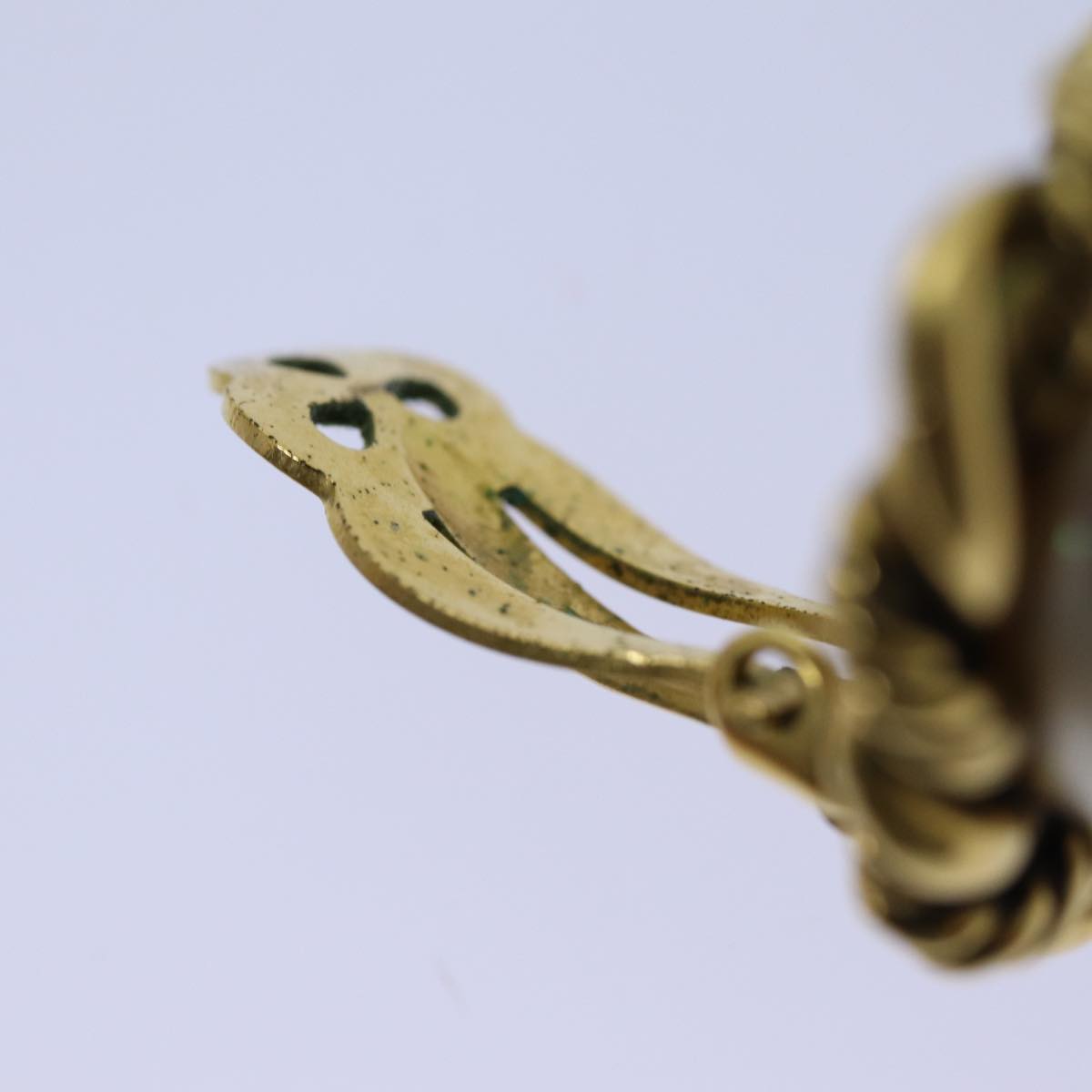 Top Quality Chanel Pearl Earring metal Gold CC Auth bs13495