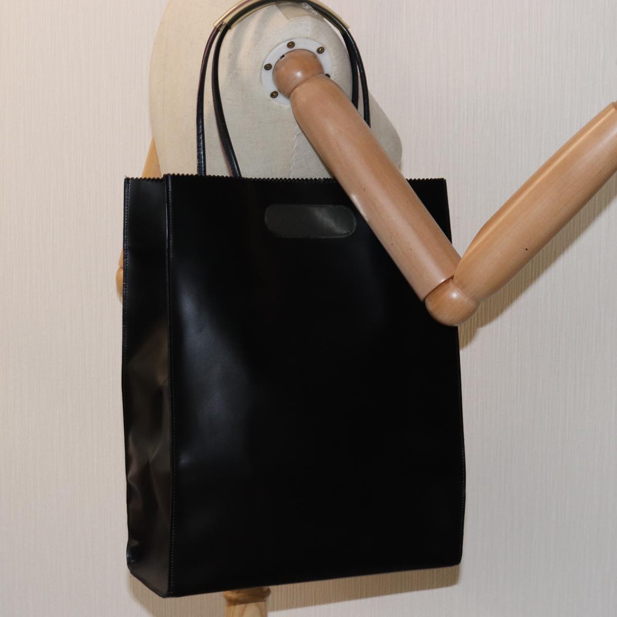 Top Quality Chanel Hand Bag Leather Black CC Auth bs14401