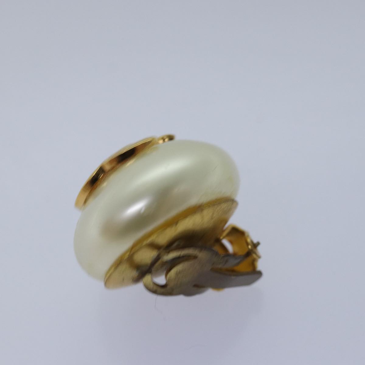 Top Quality Chanel Earring Gold CC Auth bs14624