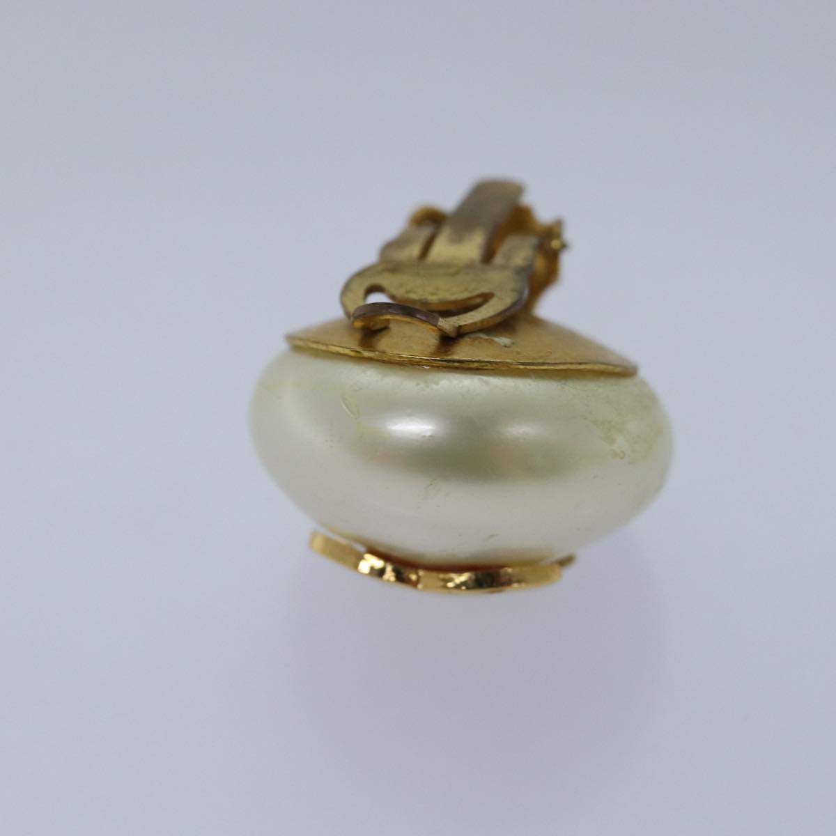 Top Quality Chanel Earring Gold CC Auth bs14624