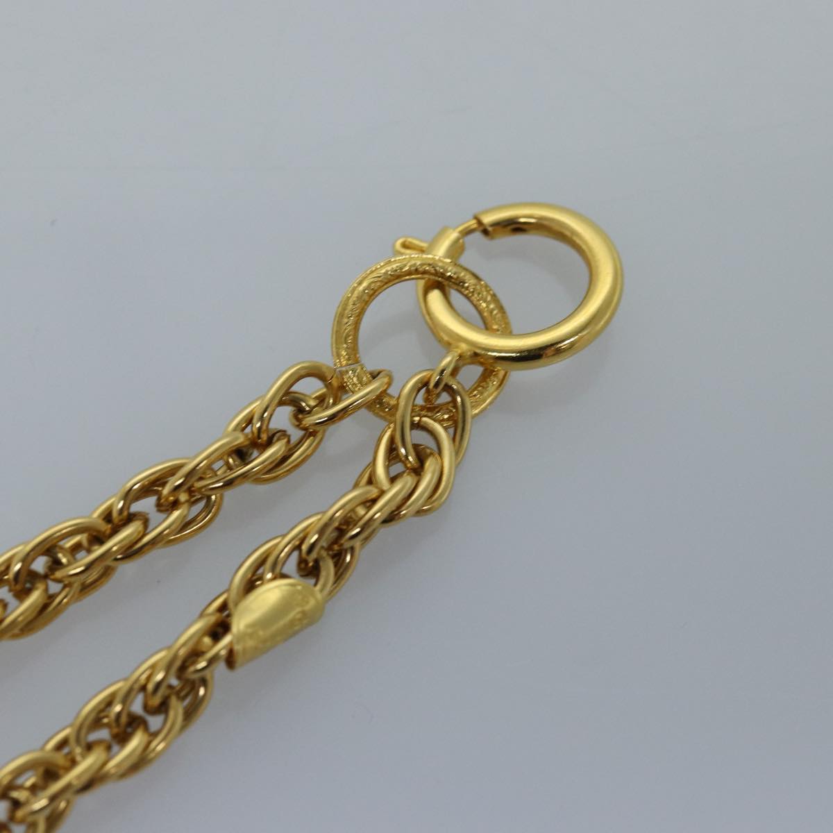 Top Quality Chanel Necklace Metal Gold CC Auth bs14626