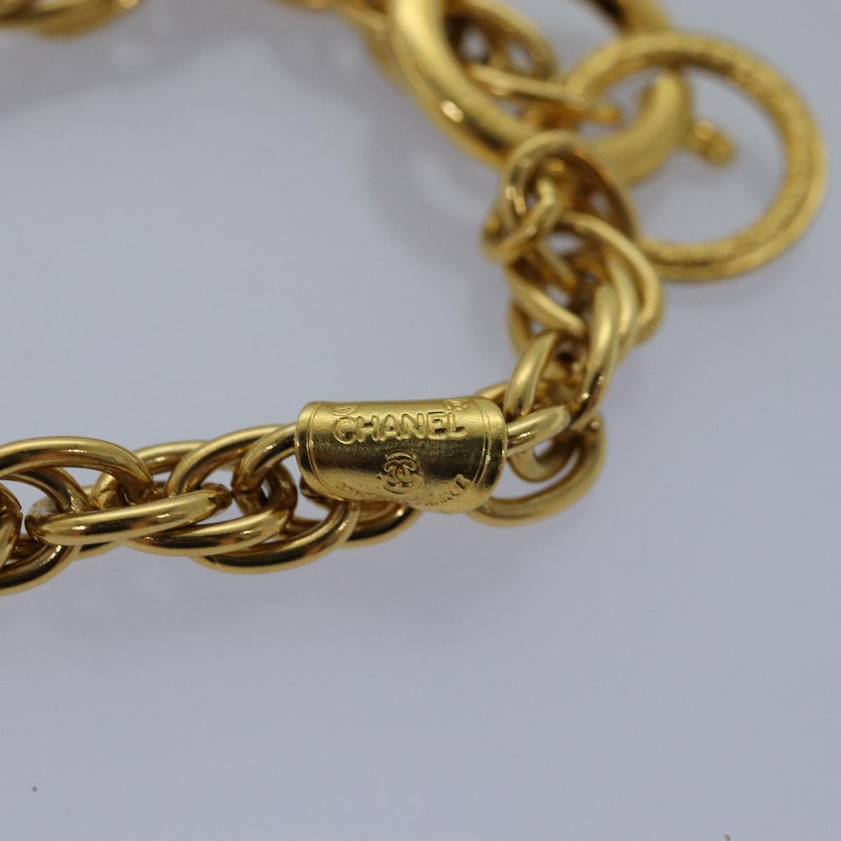 Top Quality Chanel Necklace Metal Gold CC Auth bs14626