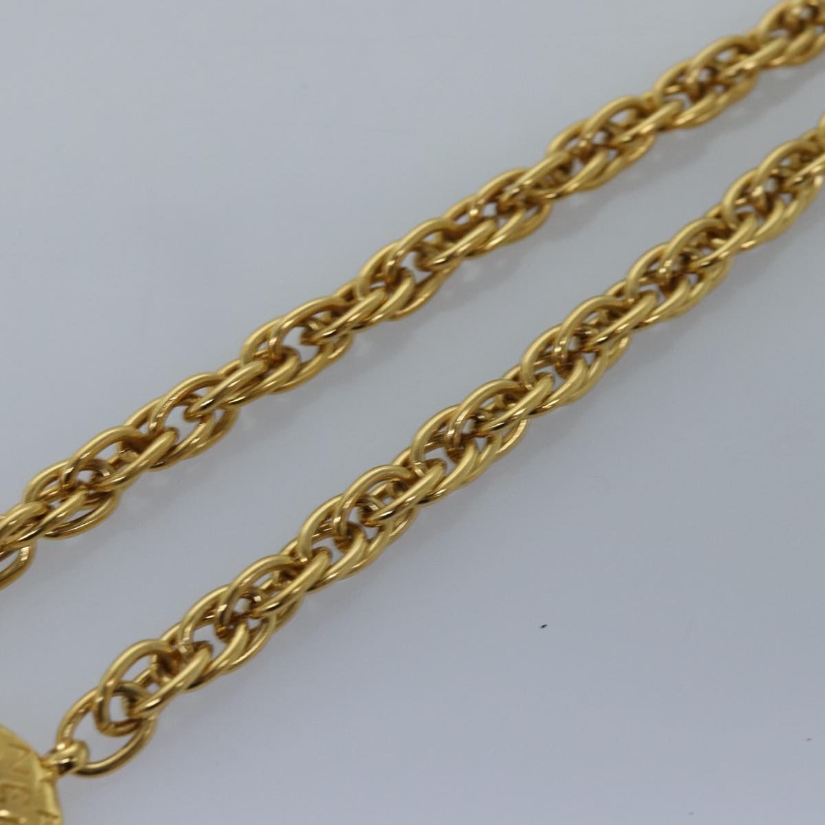 Top Quality Chanel Necklace Metal Gold CC Auth bs14626
