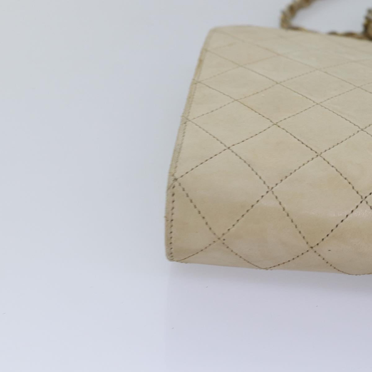 Top Quality Chanel Matelasse Chain Shoulder Bag Lamb Skin Beige CC Auth bs14983