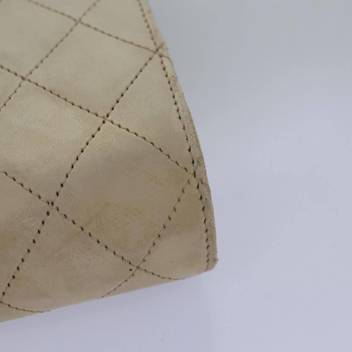Top Quality Chanel Matelasse Chain Shoulder Bag Lamb Skin Beige CC Auth bs14983