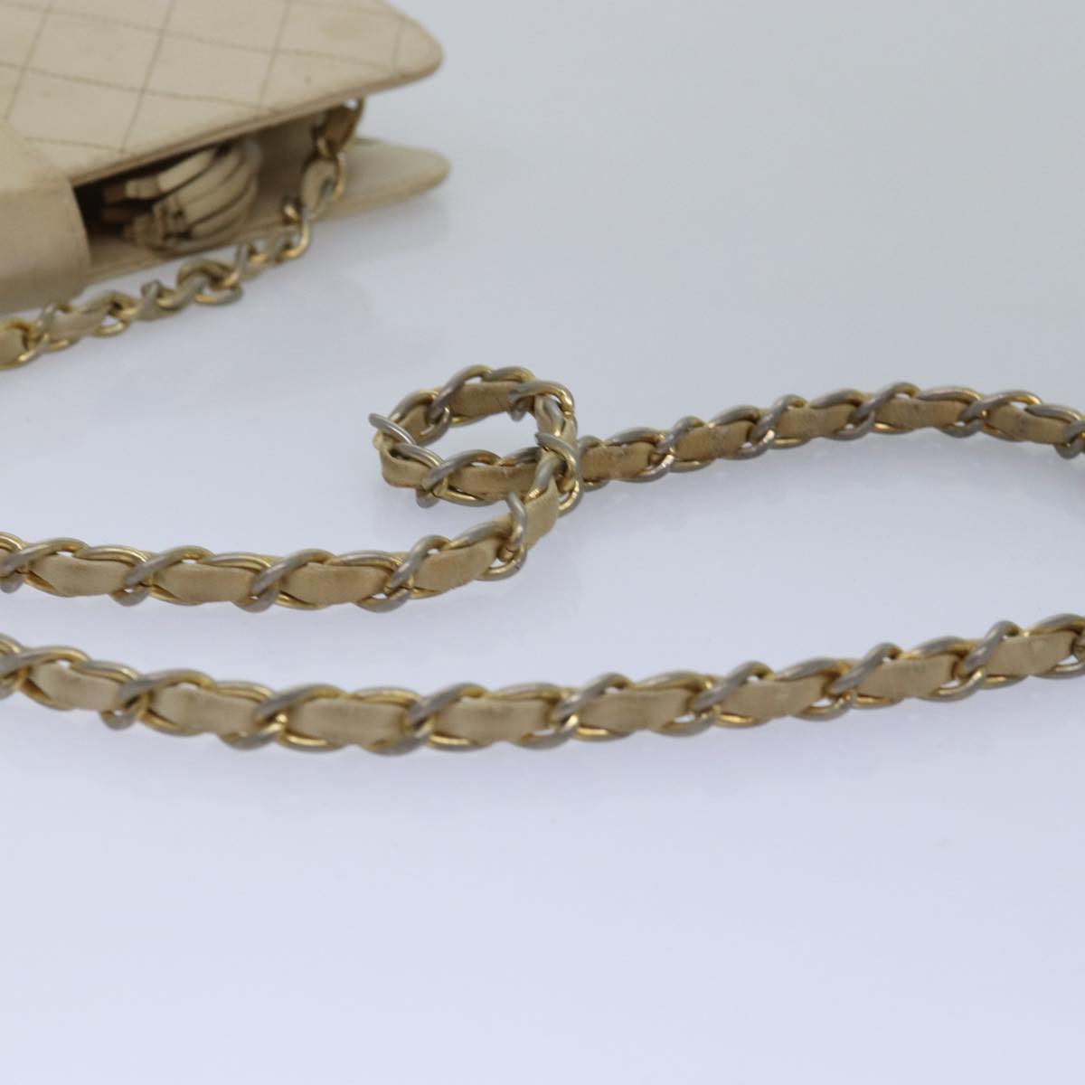 Top Quality Chanel Matelasse Chain Shoulder Bag Lamb Skin Beige CC Auth bs14983