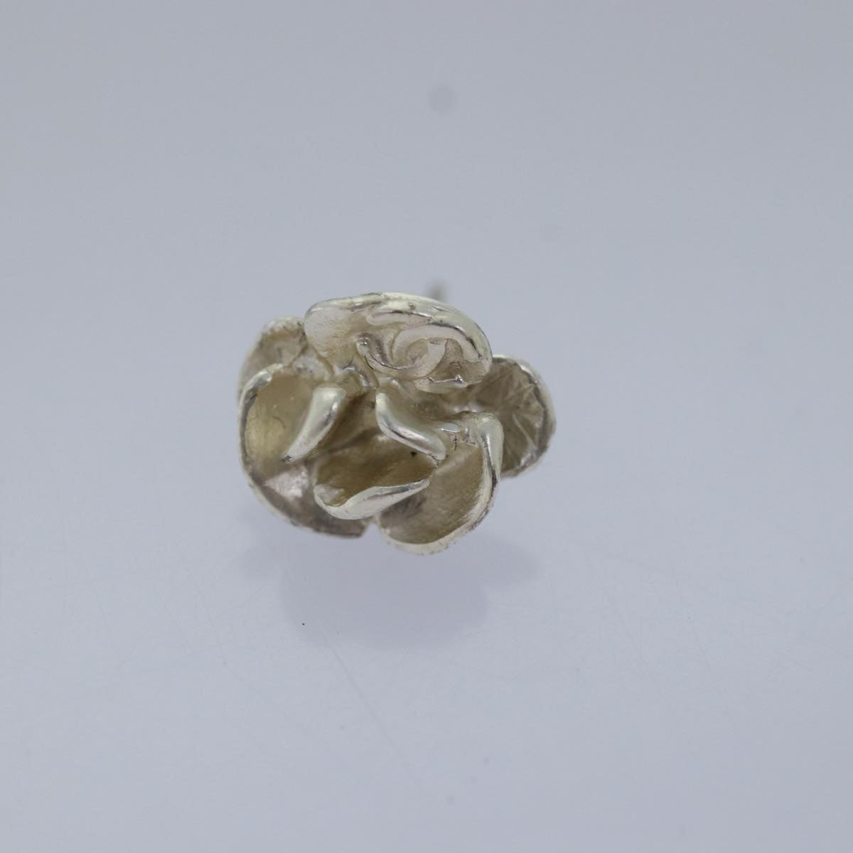 CHANEL Pierce Camelia Silver CC Auth bs15114