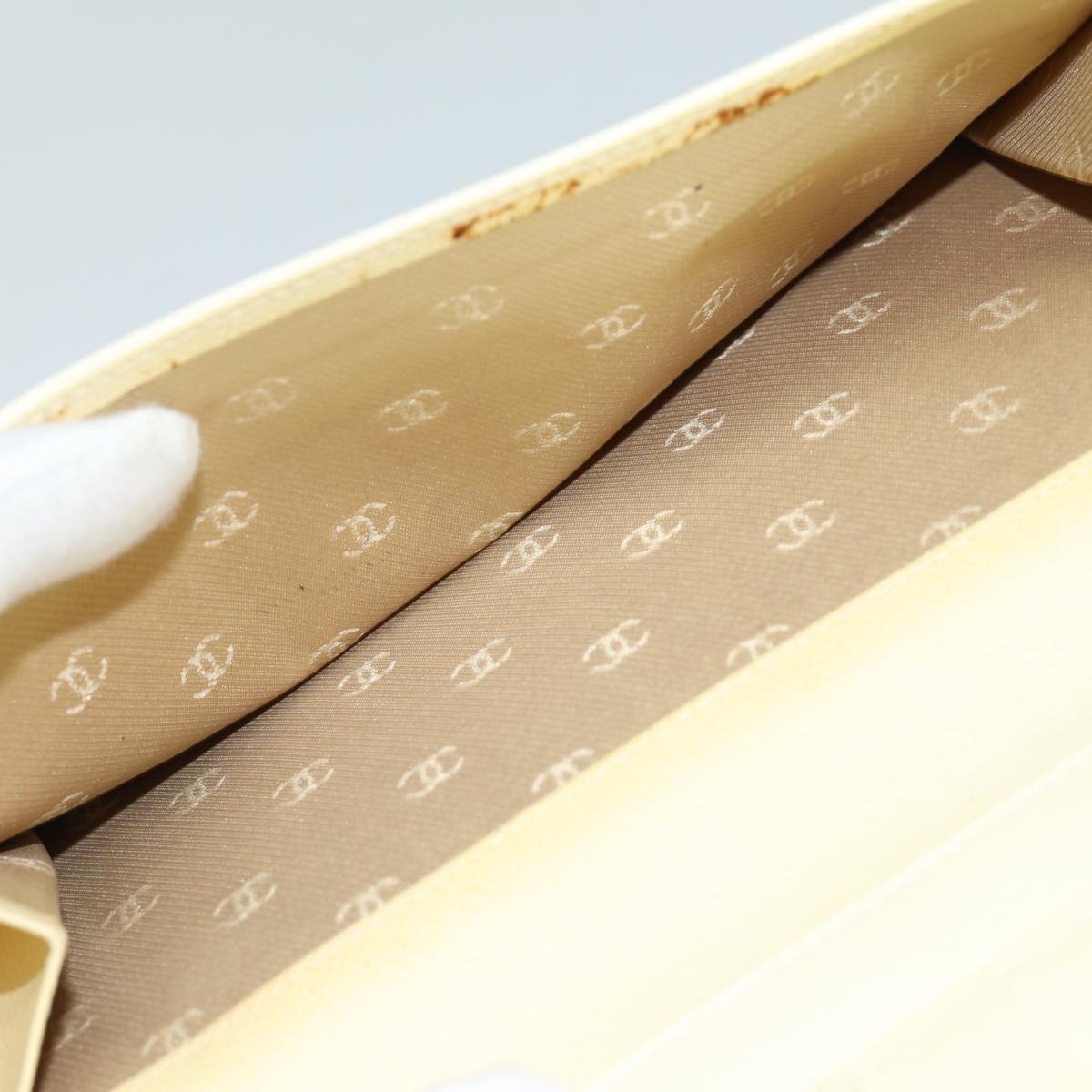Top Quality Chanel COCO Mark Wallet Leather Vanilla CC Auth bs15966