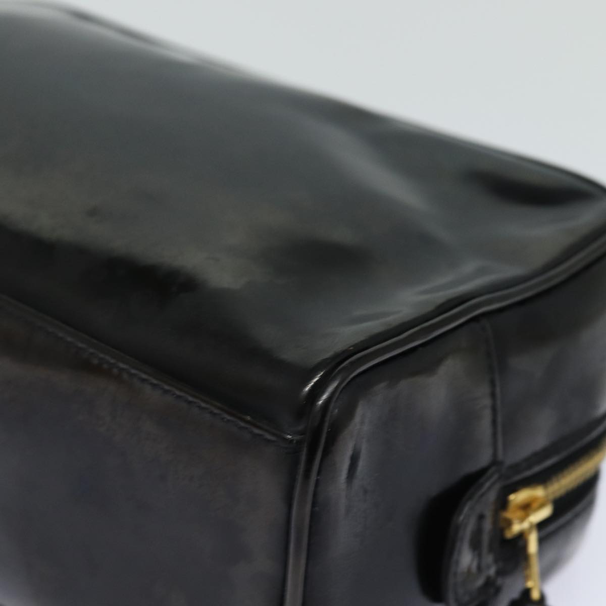 Top Quality Chanel COCO Mark Vanity Cosmetic Pouch Enamel Black Gold CC Auth bs16594