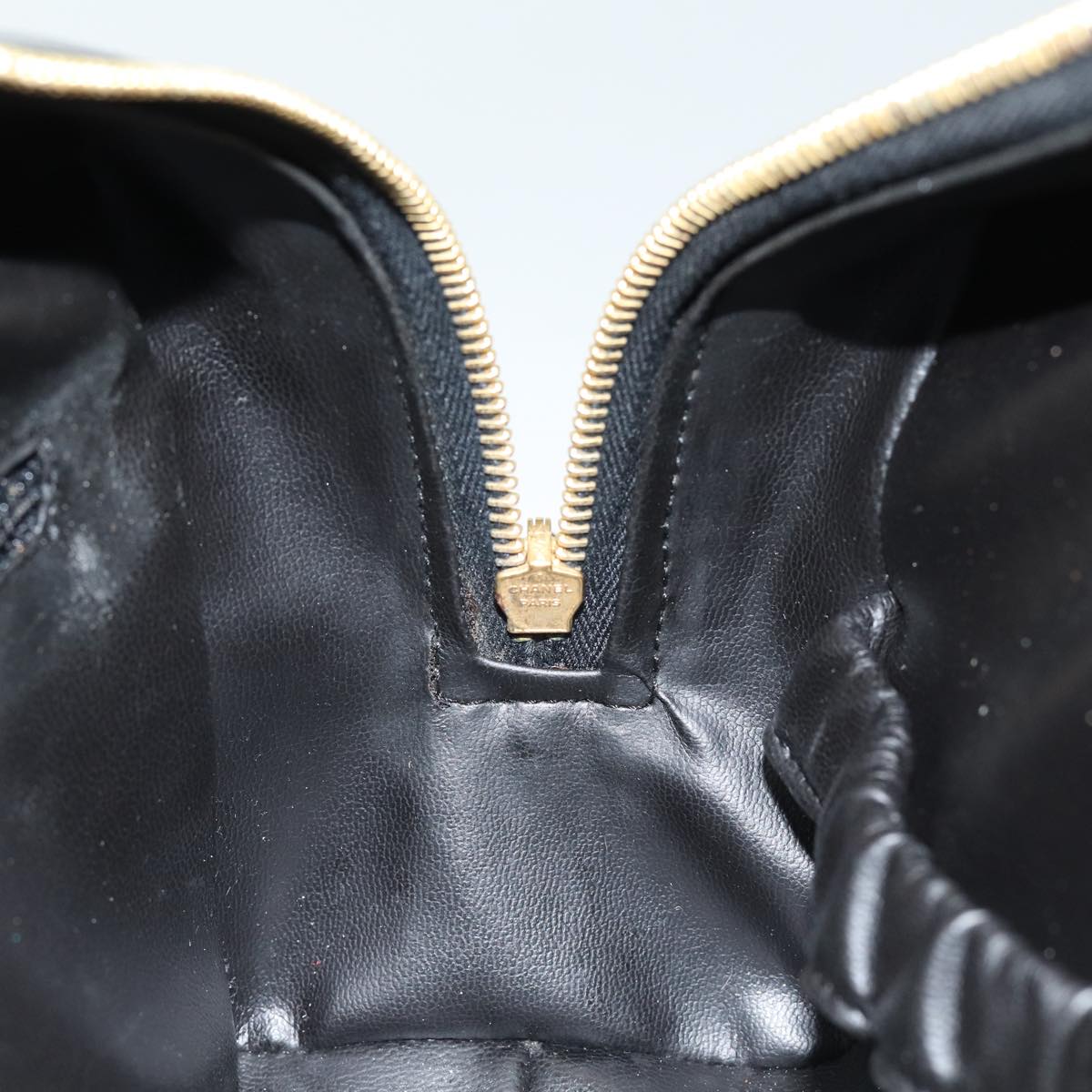 Top Quality Chanel COCO Mark Vanity Cosmetic Pouch Enamel Black Gold CC Auth bs16594
