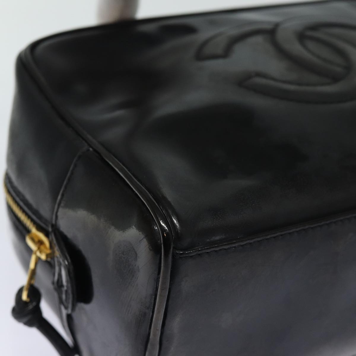 Top Quality Chanel COCO Mark Vanity Cosmetic Pouch Enamel Black Gold CC Auth bs16594
