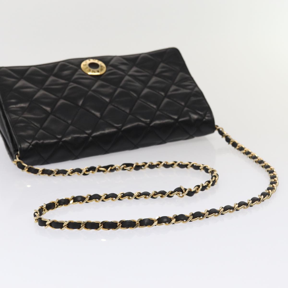 Top Quality Chanel Matelasse Chain Shoulder Bag Leather Black Gold CC Auth bs17124
