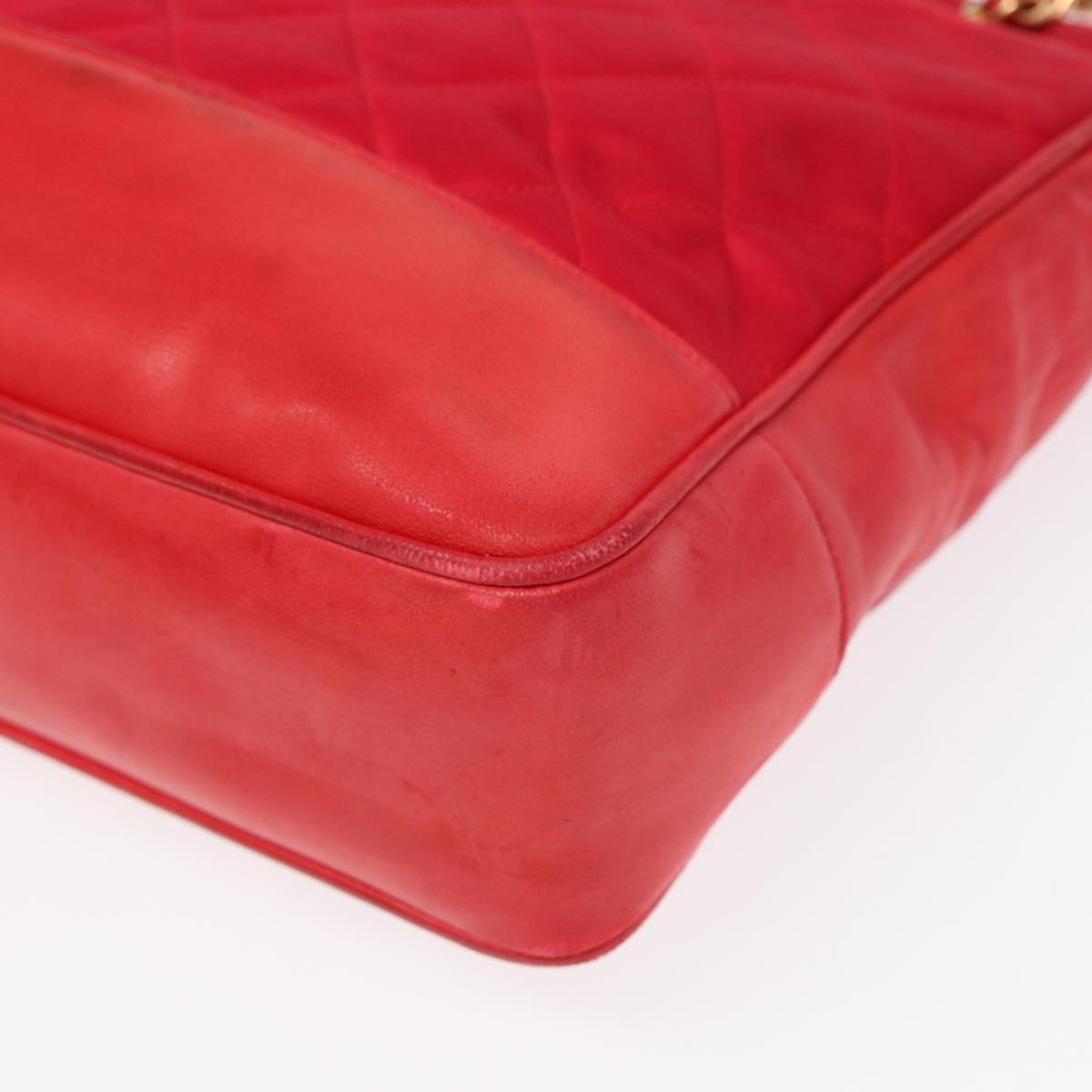 Top Quality Chanel Matelasse Chain Shoulder Bag Satin Red Gold CC Auth bs17153