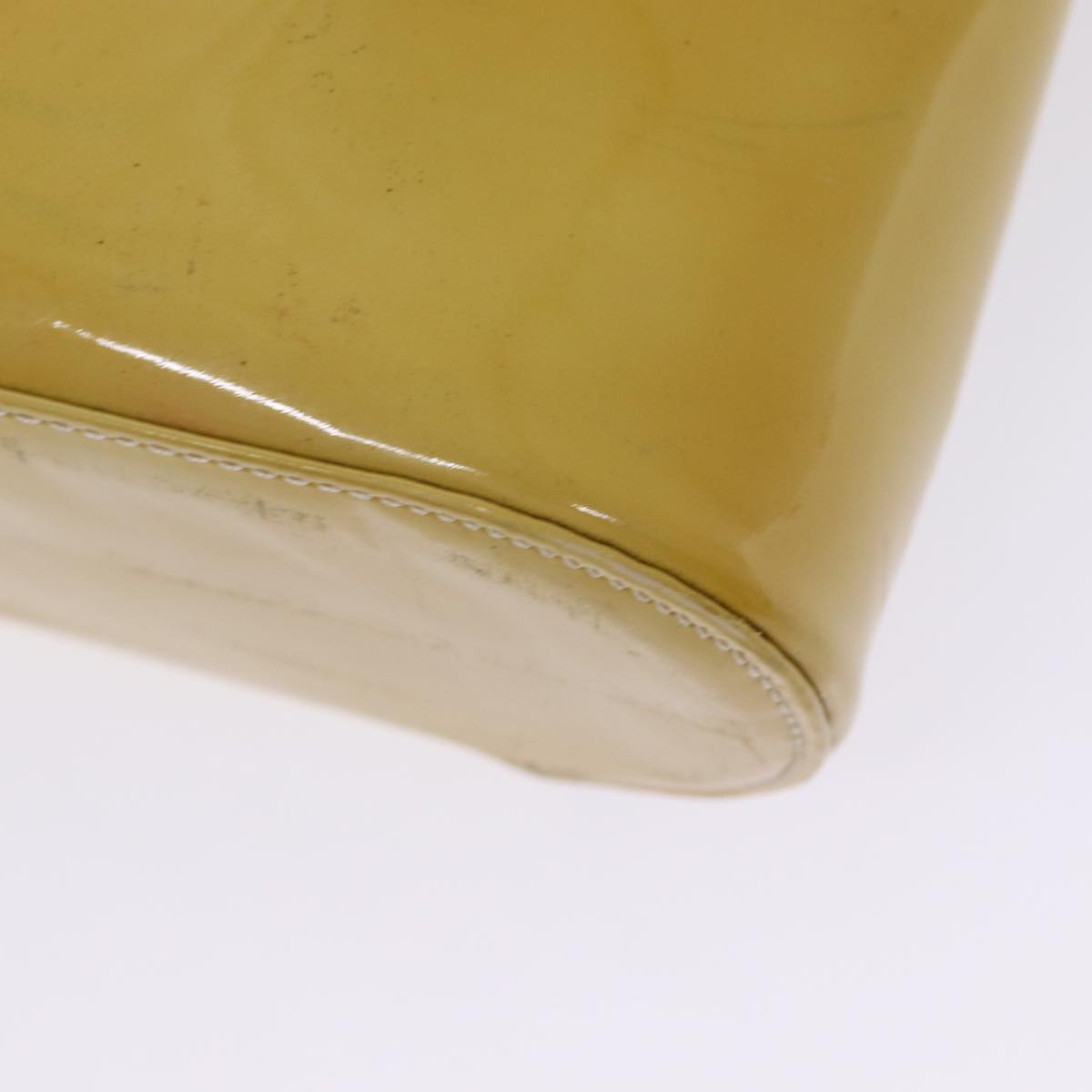 Top Quality Chanel Hand Bag Enamel Beige Gold CC Auth bs17154