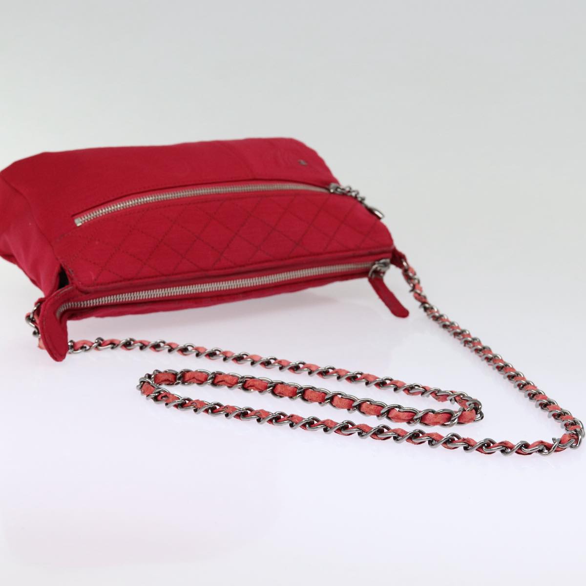 Top Quality Chanel Matelasse Chain Shoulder Bag Cotton Red Silver CC Auth bs17224