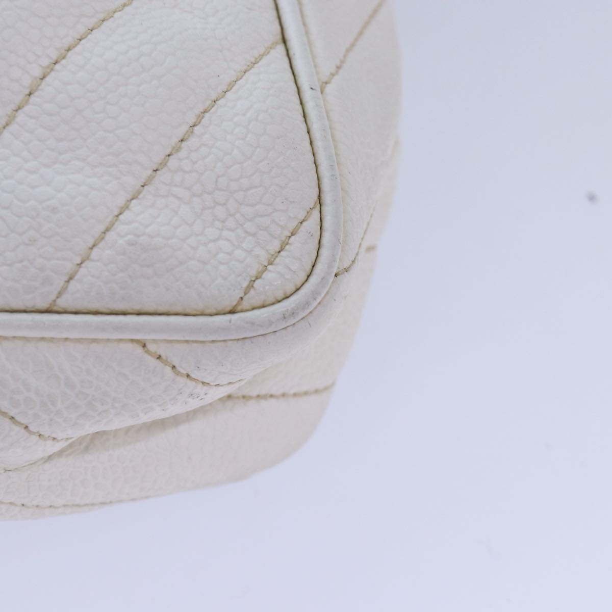 Top Quality Chanel Mademoiselle Chain Shoulder Bag Caviar Skin White Gold CC Auth bs17332