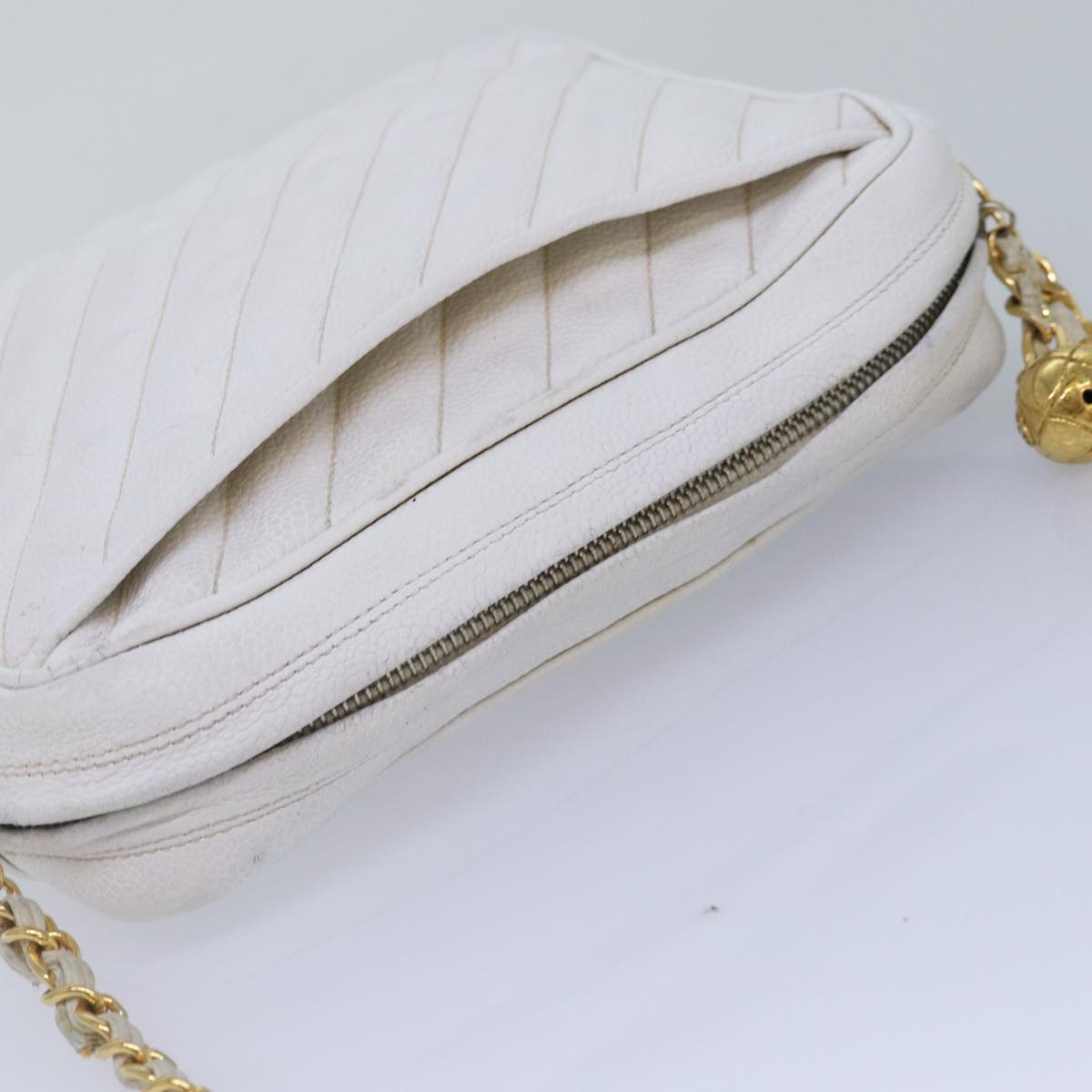 Top Quality Chanel Mademoiselle Chain Shoulder Bag Caviar Skin White Gold CC Auth bs17332