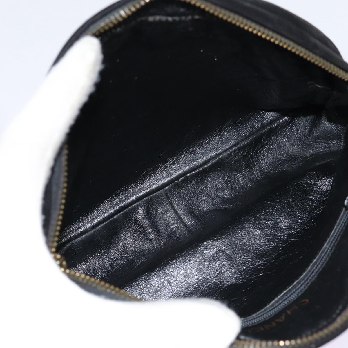 Top Quality Chanel Matelasse Chain Shoulder Bag Suede Black Gold CC Auth bs17434