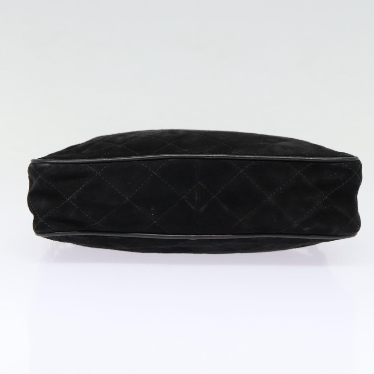 Top Quality Chanel Matelasse Chain Shoulder Bag Suede Black Gold CC Auth bs17434