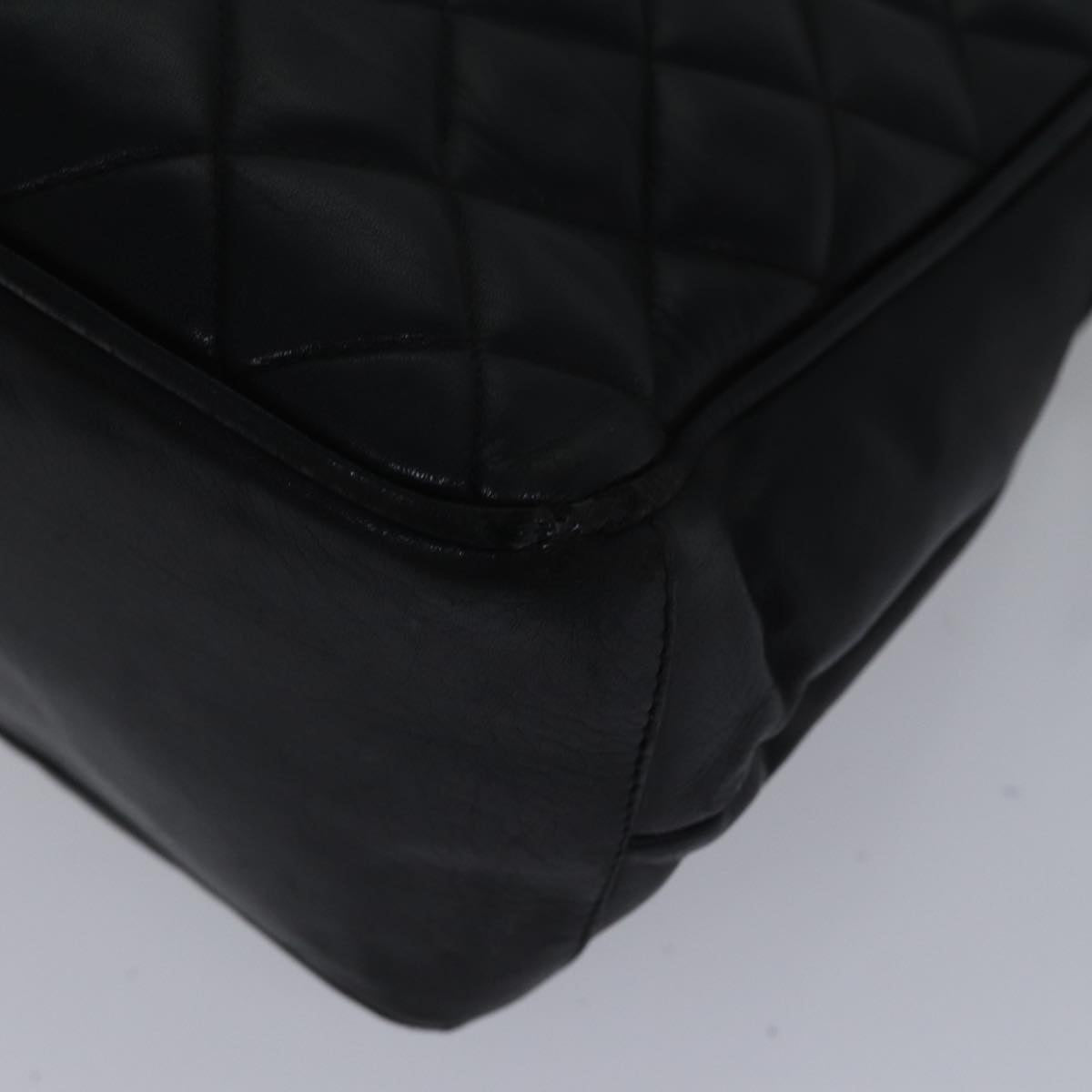 Top Quality Chanel Matelasse Chain Shoulder Bag Lamb Skin Black Gold CC Auth bs17535
