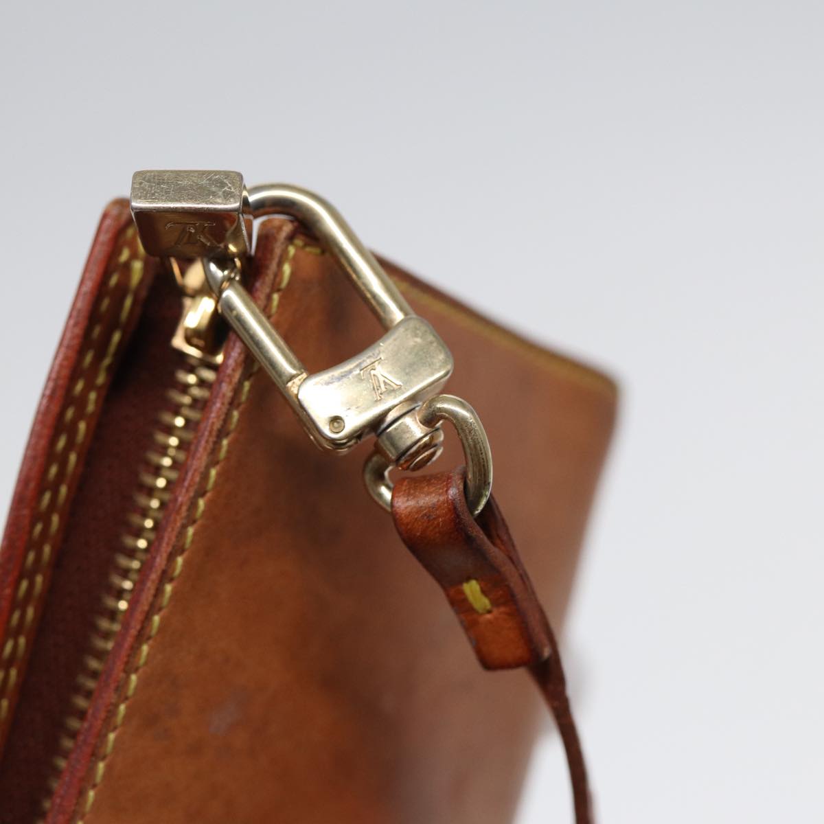 LOUIS VUITTON Nomad Cabas Ambre PM Pouch Leather Beige M92502 LV Auth bs17677
