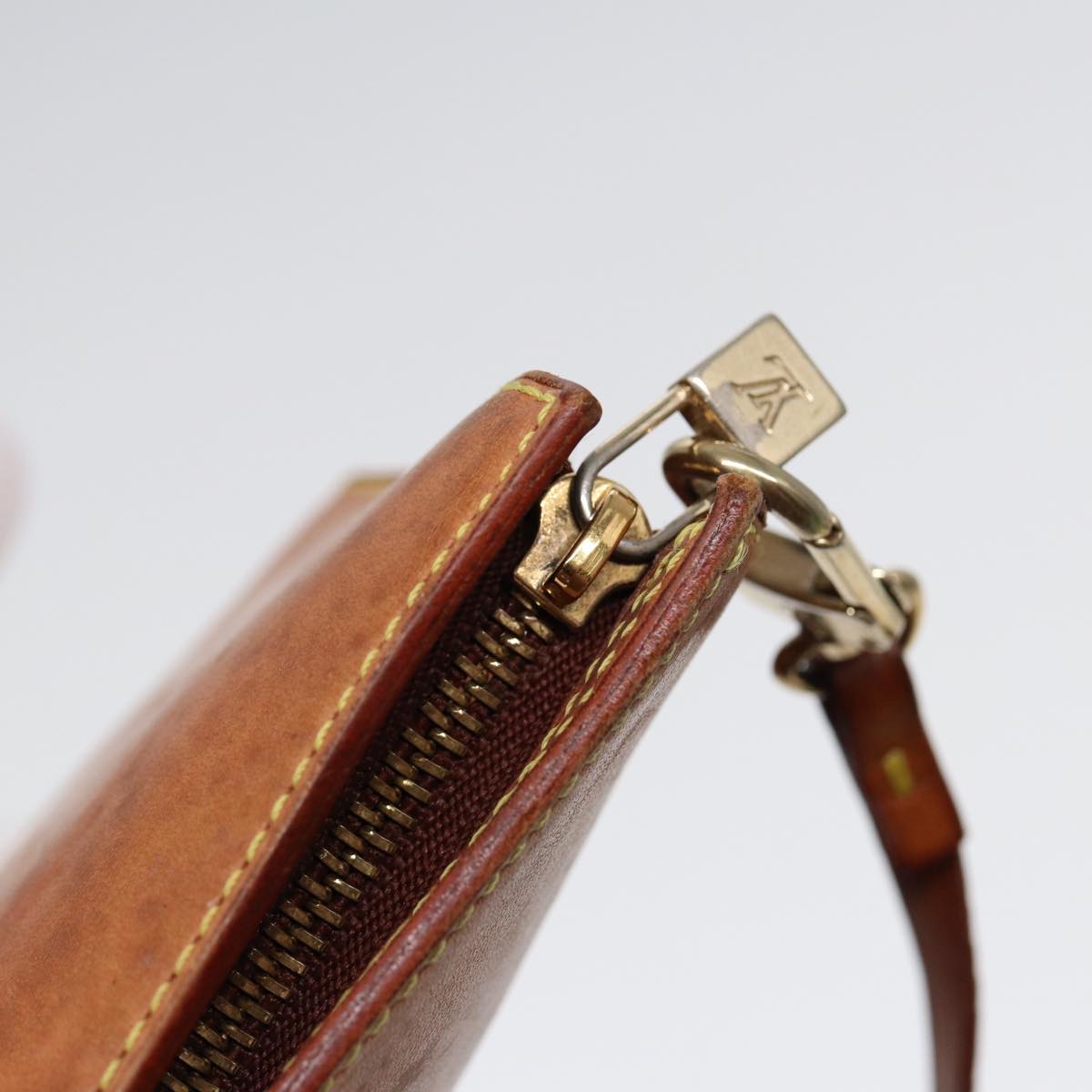 LOUIS VUITTON Nomad Cabas Ambre PM Pouch Leather Beige M92502 LV Auth bs17677