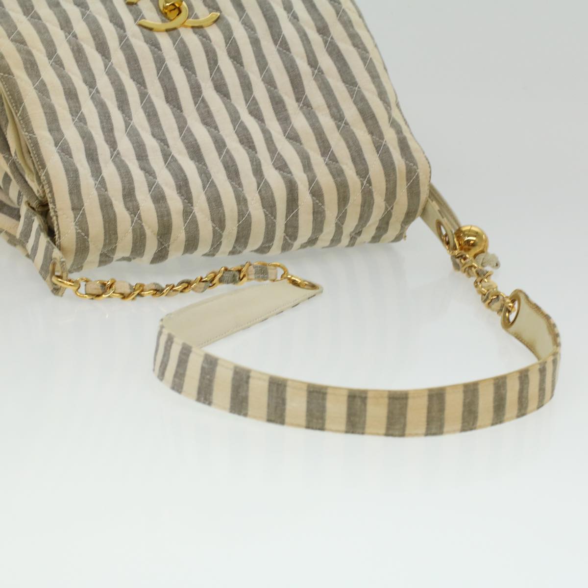 CHANEL Striped Matelasse Chain Shoulder Bag Canvas White Gray CC Auth bs3642