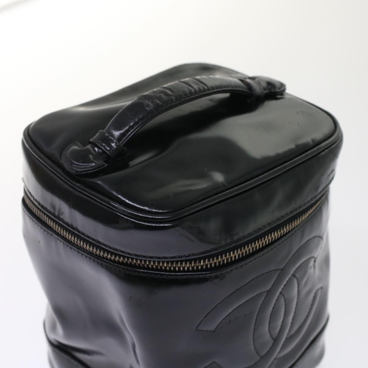 CHANEL Vanity Cosmetic Pouch Patent leather Black CC Auth bs6857