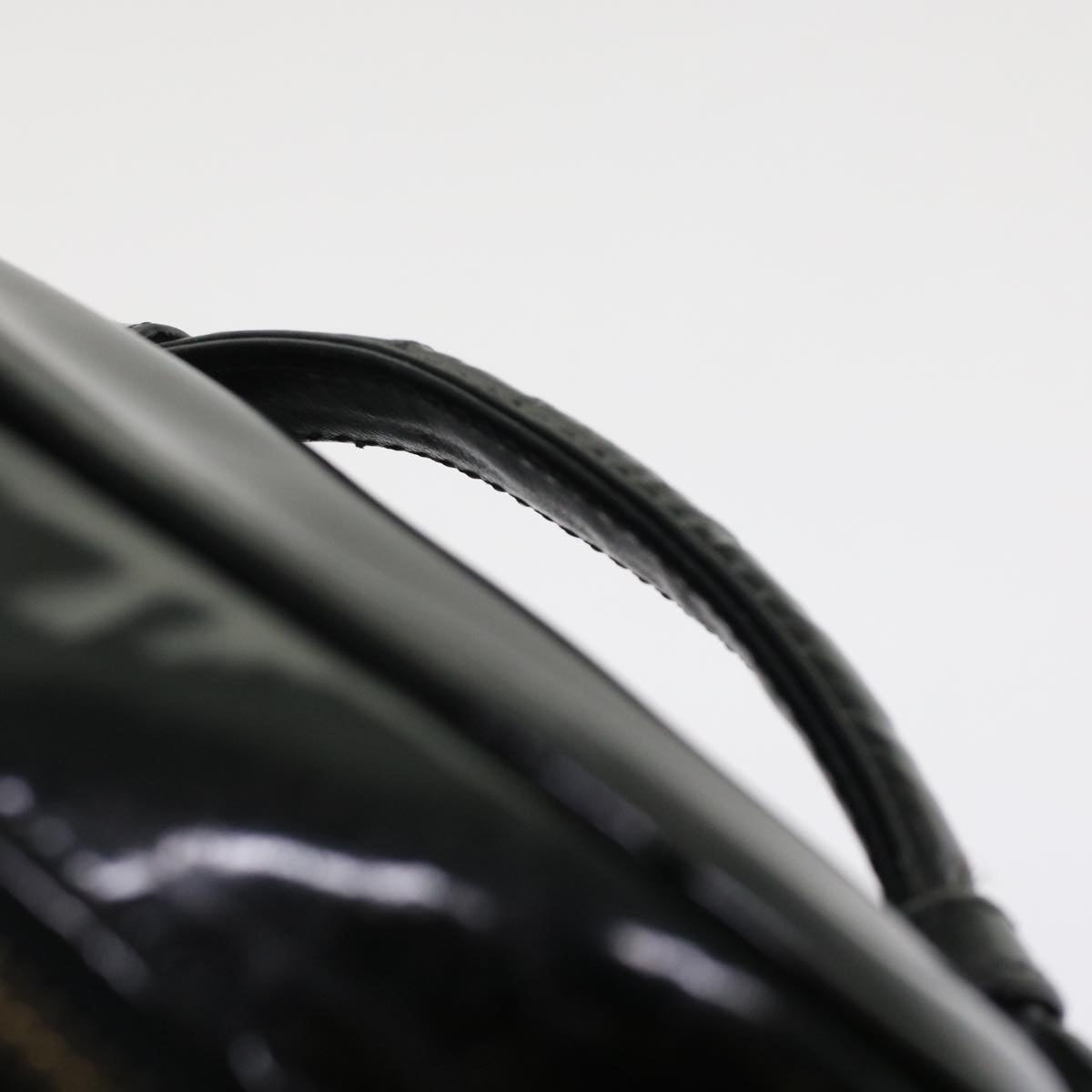 CHANEL Vanity Cosmetic Pouch Patent leather Black CC Auth bs6857