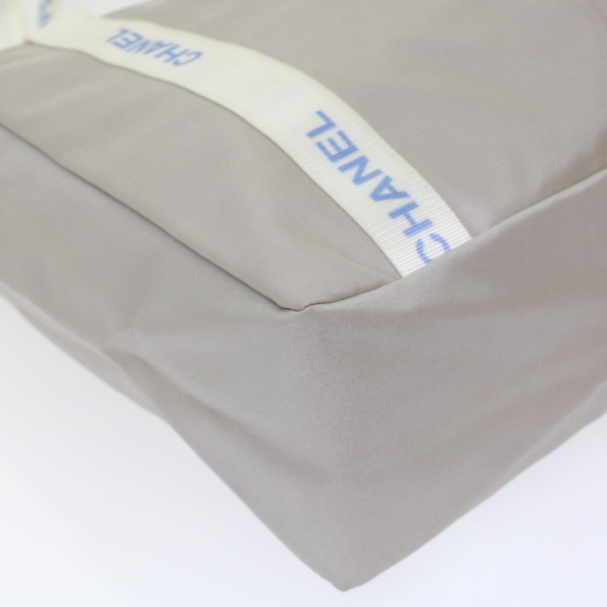 CHANEL Tote Bag Nylon Gray CC Auth bs6959