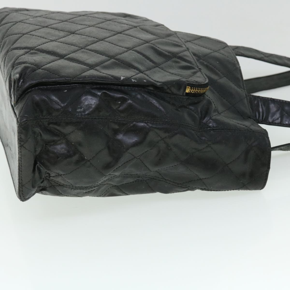 CHANEL Matelasse Shoulder Bag Patent leather Black CC Auth bs7586